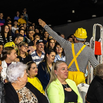 01.06.2025 - VIVA LAS VEGAS - APRESENTAÇÃO DO CURSO DE CIRCO EMPYREO-10