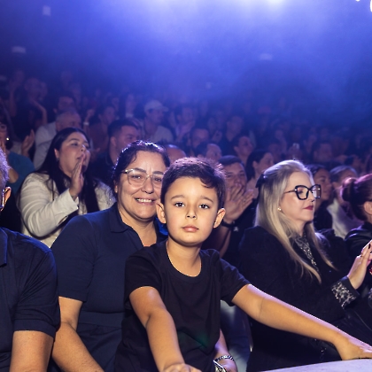 01.06.2025 - VIVA LAS VEGAS - APRESENTAÇÃO DO CURSO DE CIRCO EMPYREO-142