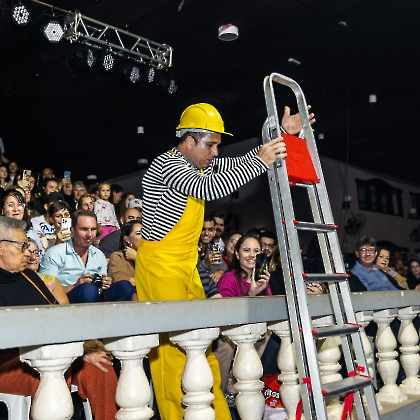 01.06.2025 - VIVA LAS VEGAS - APRESENTAÇÃO DO CURSO DE CIRCO EMPYREO-15