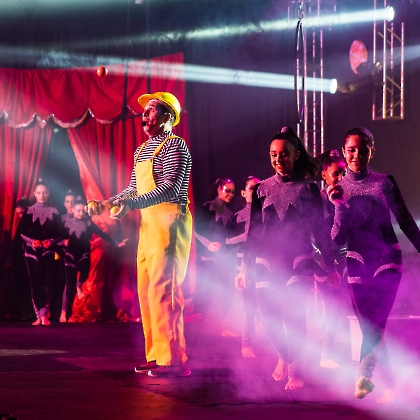 01.06.2025 - VIVA LAS VEGAS - APRESENTAÇÃO DO CURSO DE CIRCO EMPYREO-30