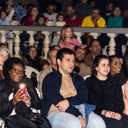 01.06.2025 - VIVA LAS VEGAS - APRESENTAÇÃO DO CURSO DE CIRCO EMPYREO-32