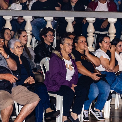 01.06.2025 - VIVA LAS VEGAS - APRESENTAÇÃO DO CURSO DE CIRCO EMPYREO-33