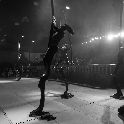 01.06.2025 - VIVA LAS VEGAS - APRESENTAÇÃO DO CURSO DE CIRCO EMPYREO-5