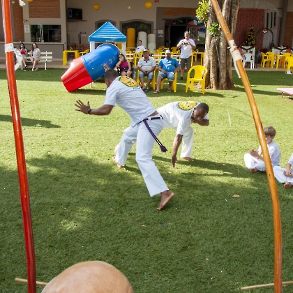 26.11.2022 - APRESENTAÇÃO DE CAPOEIRA E TROCA DE CORDAS DOS ALUNOS DO C.C.E-15