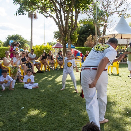 26.11.2022 - APRESENTAÇÃO DE CAPOEIRA E TROCA DE CORDAS DOS ALUNOS DO C.C.E-25