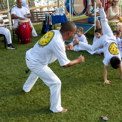 26.11.2022 - APRESENTAÇÃO DE CAPOEIRA E TROCA DE CORDAS DOS ALUNOS DO C.C.E-36