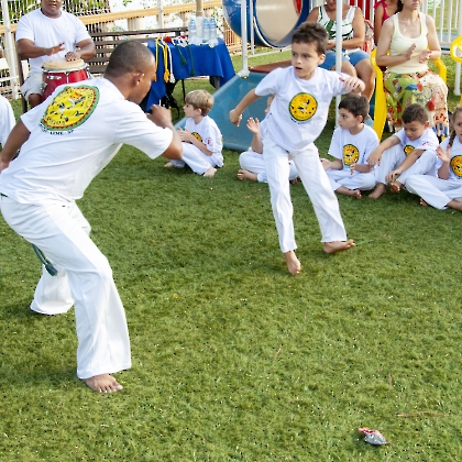 26.11.2022 - APRESENTAÇÃO DE CAPOEIRA E TROCA DE CORDAS DOS ALUNOS DO C.C.E-37