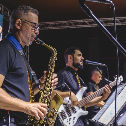 28.03.2025 - BAILE DO VERMELHO E PRETO (BANDA HOMENS DE PRETO)-279