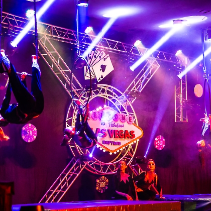 30.05.2025 - VIVA LAS VEGAS - APRESENTAÇÃO DO CURSO DE CIRCO EMPYREO-117