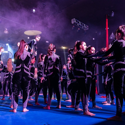 30.05.2025 - VIVA LAS VEGAS - APRESENTAÇÃO DO CURSO DE CIRCO EMPYREO-158