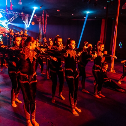 30.05.2025 - VIVA LAS VEGAS - APRESENTAÇÃO DO CURSO DE CIRCO EMPYREO-170