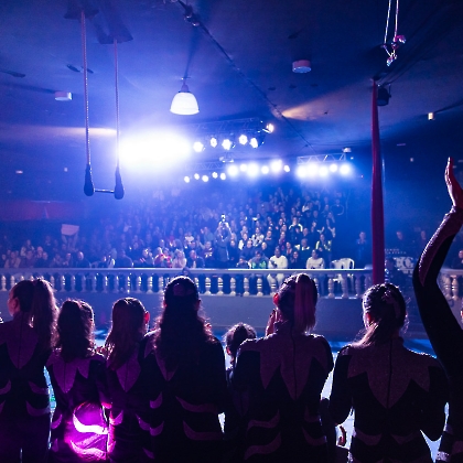 30.05.2025 - VIVA LAS VEGAS - APRESENTAÇÃO DO CURSO DE CIRCO EMPYREO-179