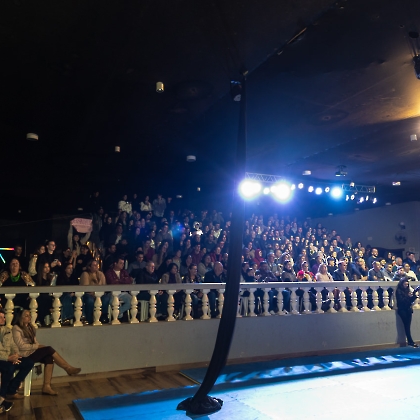 30.05.2025 - VIVA LAS VEGAS - APRESENTAÇÃO DO CURSO DE CIRCO EMPYREO-193