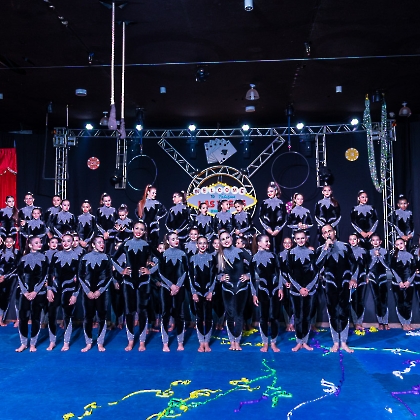 30.05.2025 - VIVA LAS VEGAS - APRESENTAÇÃO DO CURSO DE CIRCO EMPYREO-194