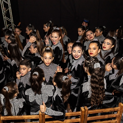 30.05.2025 - VIVA LAS VEGAS - APRESENTAÇÃO DO CURSO DE CIRCO EMPYREO-1