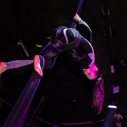 30.05.2025 - VIVA LAS VEGAS - APRESENTAÇÃO DO CURSO DE CIRCO EMPYREO-24