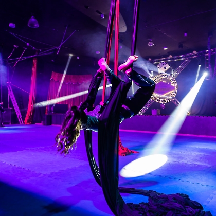 30.05.2025 - VIVA LAS VEGAS - APRESENTAÇÃO DO CURSO DE CIRCO EMPYREO-36