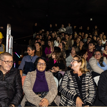 30.05.2025 - VIVA LAS VEGAS - APRESENTAÇÃO DO CURSO DE CIRCO EMPYREO-39