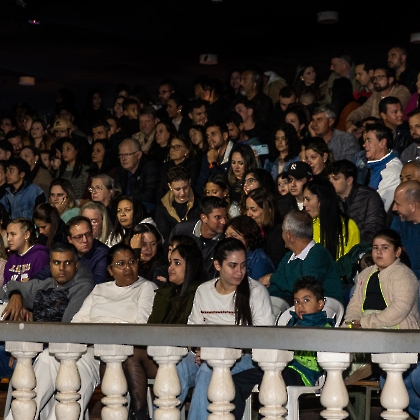 30.05.2025 - VIVA LAS VEGAS - APRESENTAÇÃO DO CURSO DE CIRCO EMPYREO-3