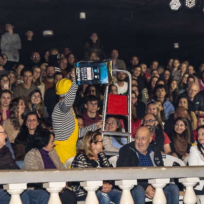 30.05.2025 - VIVA LAS VEGAS - APRESENTAÇÃO DO CURSO DE CIRCO EMPYREO-44