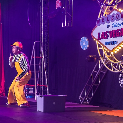 30.05.2025 - VIVA LAS VEGAS - APRESENTAÇÃO DO CURSO DE CIRCO EMPYREO-49