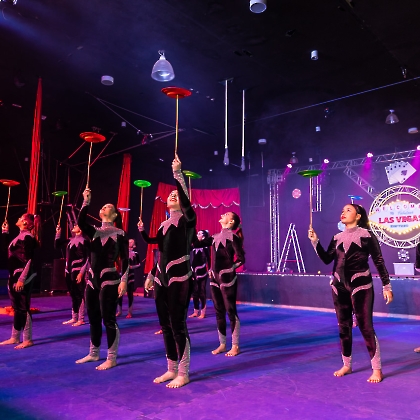 30.05.2025 - VIVA LAS VEGAS - APRESENTAÇÃO DO CURSO DE CIRCO EMPYREO-59