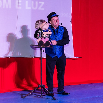 30.05.2025 - VIVA LAS VEGAS - APRESENTAÇÃO DO CURSO DE CIRCO EMPYREO-5