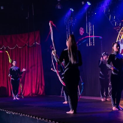 30.05.2025 - VIVA LAS VEGAS - APRESENTAÇÃO DO CURSO DE CIRCO EMPYREO-70