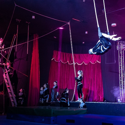 30.05.2025 - VIVA LAS VEGAS - APRESENTAÇÃO DO CURSO DE CIRCO EMPYREO-77