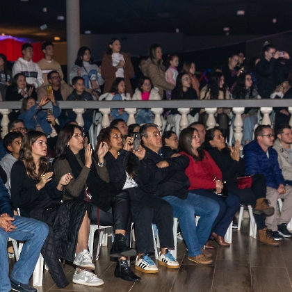 30.05.2025 - VIVA LAS VEGAS - APRESENTAÇÃO DO CURSO DE CIRCO EMPYREO-82