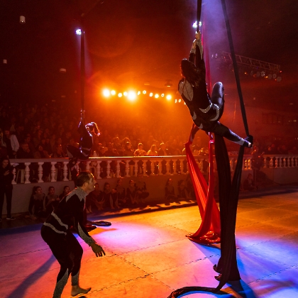 30.05.2025 - VIVA LAS VEGAS - APRESENTAÇÃO DO CURSO DE CIRCO EMPYREO-91