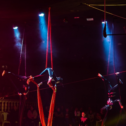 30.05.2025 - VIVA LAS VEGAS - APRESENTAÇÃO DO CURSO DE CIRCO EMPYREO-97