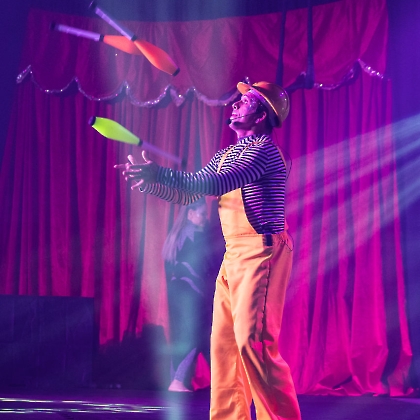 31.05.2025 - VIVA LAS VEGAS - APRESENTAÇÃO DO CURSO DE CIRCO EMPYREO-101