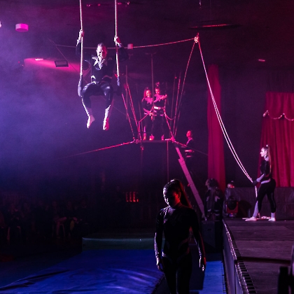 31.05.2025 - VIVA LAS VEGAS - APRESENTAÇÃO DO CURSO DE CIRCO EMPYREO-105