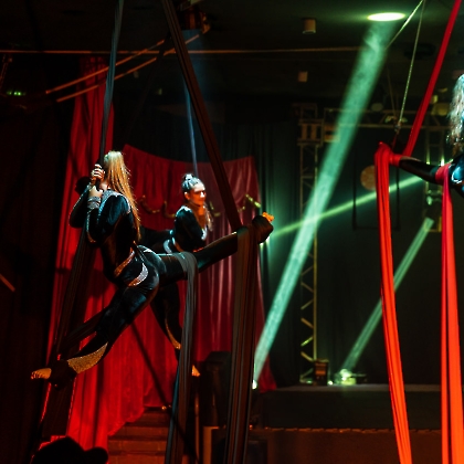 31.05.2025 - VIVA LAS VEGAS - APRESENTAÇÃO DO CURSO DE CIRCO EMPYREO-115