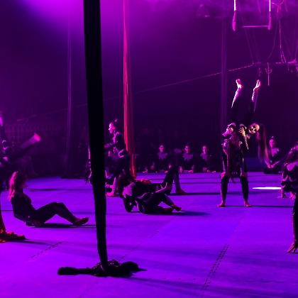 31.05.2025 - VIVA LAS VEGAS - APRESENTAÇÃO DO CURSO DE CIRCO EMPYREO-157