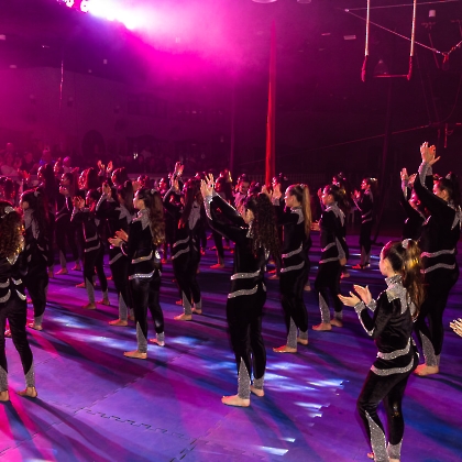 31.05.2025 - VIVA LAS VEGAS - APRESENTAÇÃO DO CURSO DE CIRCO EMPYREO-169