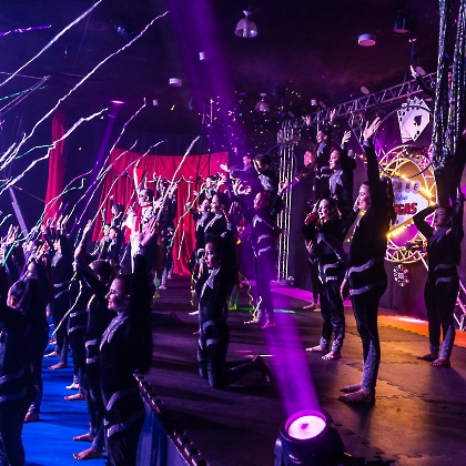 31.05.2025 - VIVA LAS VEGAS - APRESENTAÇÃO DO CURSO DE CIRCO EMPYREO-177