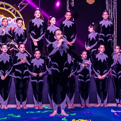 31.05.2025 - VIVA LAS VEGAS - APRESENTAÇÃO DO CURSO DE CIRCO EMPYREO-179