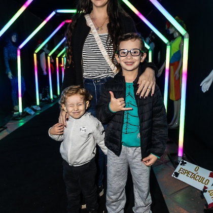 31.05.2025 - VIVA LAS VEGAS - APRESENTAÇÃO DO CURSO DE CIRCO EMPYREO