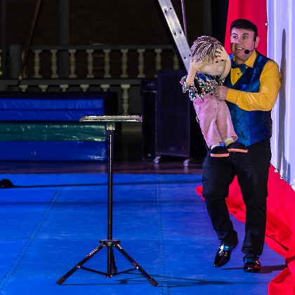 31.05.2025 - VIVA LAS VEGAS - APRESENTAÇÃO DO CURSO DE CIRCO EMPYREO-77