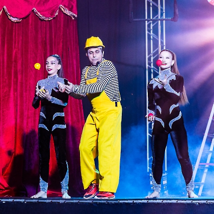 31.05.2025 - VIVA LAS VEGAS - APRESENTAÇÃO DO CURSO DE CIRCO EMPYREO-85